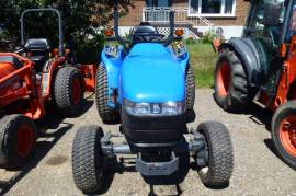 Tracteur New Holland TC29D