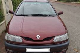 Renault Laguna 2.0i RXE